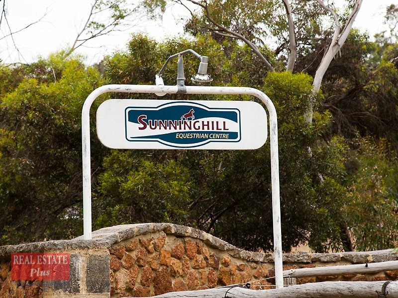 3010 Riley Road, Stoneville WA 6081