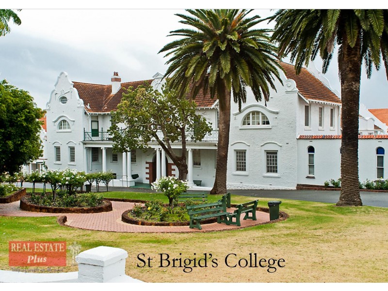 20 Lourdes Street, Lesmurdie WA 6076