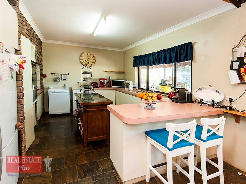 4 Creek Edge, Swan View WA 6056