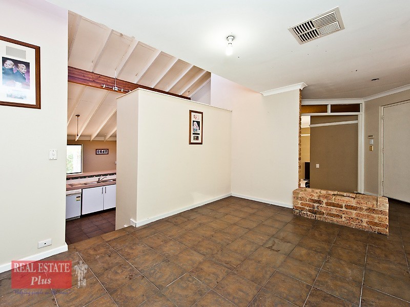 13 Linthorn Crescent, Greenmount WA 6056