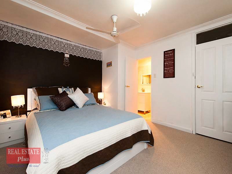 41 Connaught Street, Forrestfield WA 6058