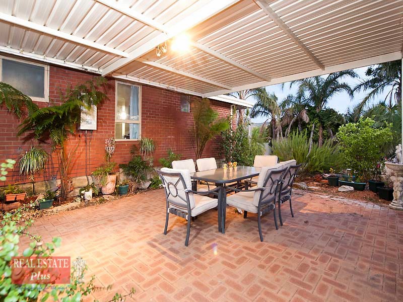 41 Connaught Street, Forrestfield WA 6058