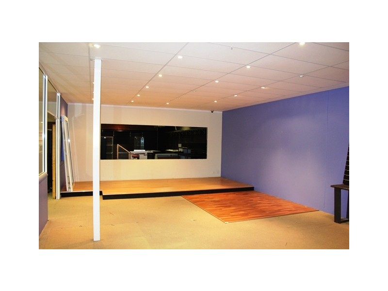 8,1296 Albany Highway, Cannington WA 6107