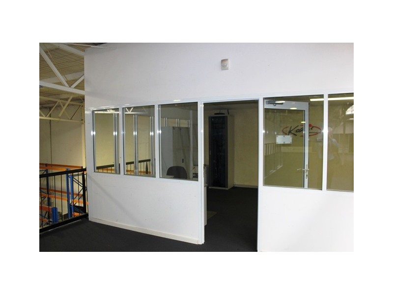 8,1296 Albany Highway, Cannington WA 6107