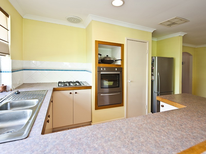 1, 4-6 Norn Close, South Guildford WA 6055