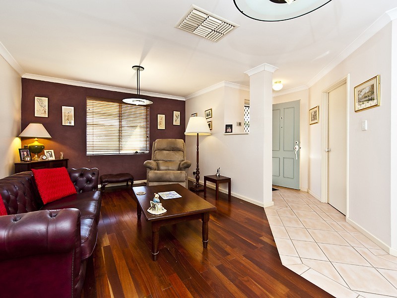 1, 4-6 Norn Close, South Guildford WA 6055