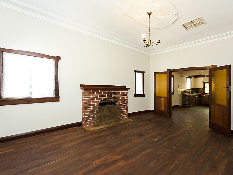 31 Coongan Avenue, Greenmount WA 6056