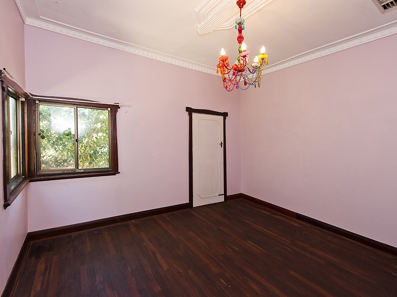 31 Coongan Avenue, Greenmount WA 6056