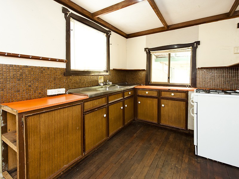 31 Coongan Avenue, Greenmount WA 6056