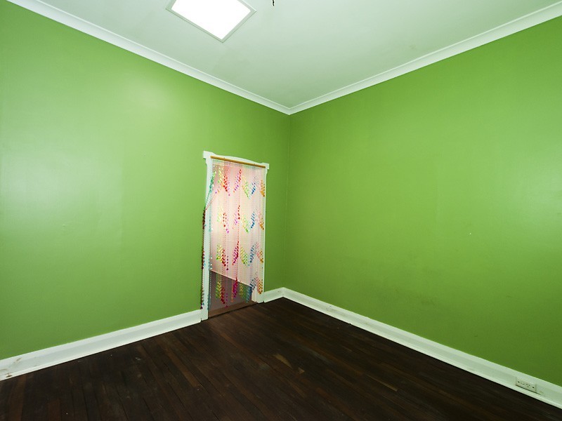 31 Coongan Avenue, Greenmount WA 6056