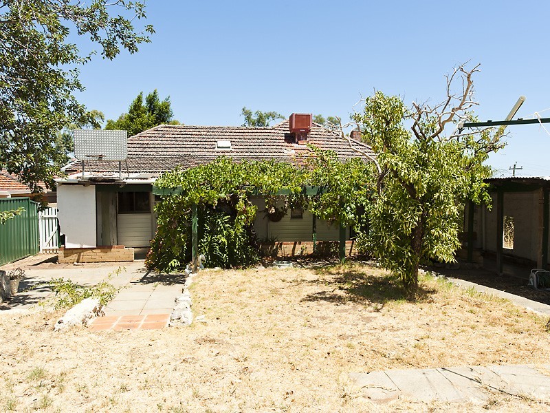 31 Coongan Avenue, Greenmount WA 6056