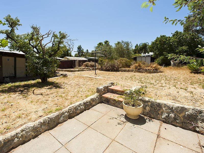 31 Coongan Avenue, Greenmount WA 6056