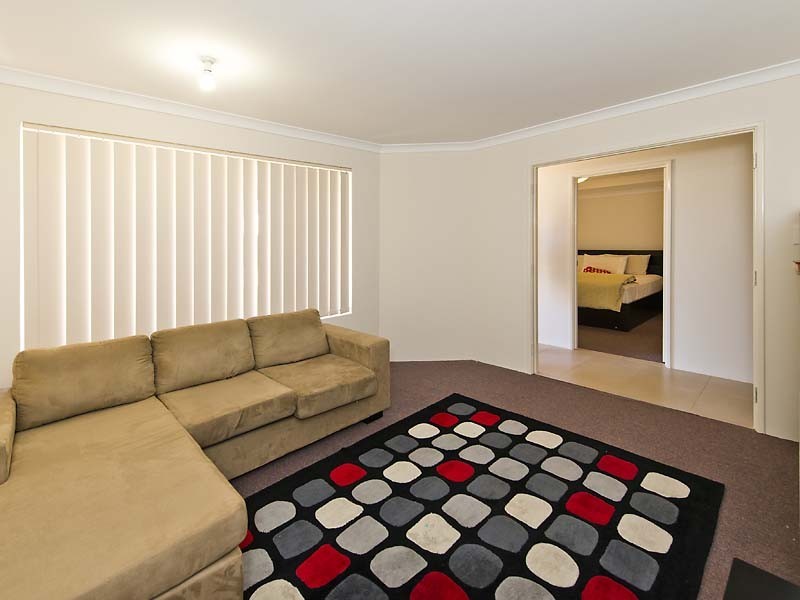 35 Milano Loop, Seville Grove WA 6112