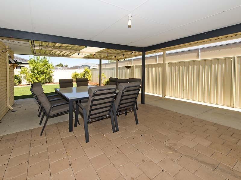 35 Milano Loop, Seville Grove WA 6112