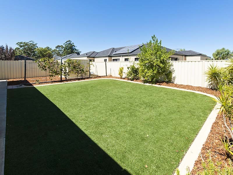 35 Milano Loop, Seville Grove WA 6112