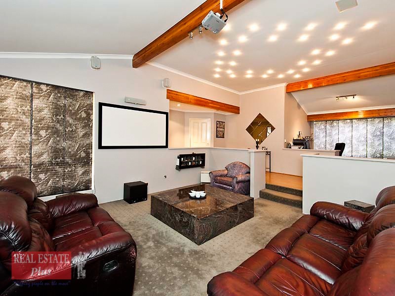 41 Gallipoli Drive, Greenmount WA 6056