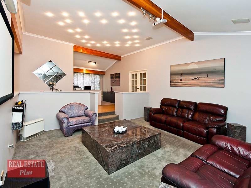 41 Gallipoli Drive, Greenmount WA 6056