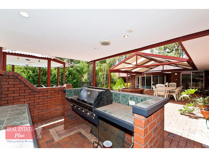 42 Carlisle Road, Kalamunda WA 6076