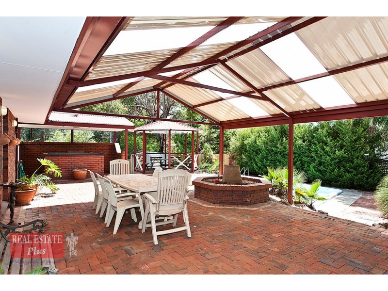 42 Carlisle Road, Kalamunda WA 6076