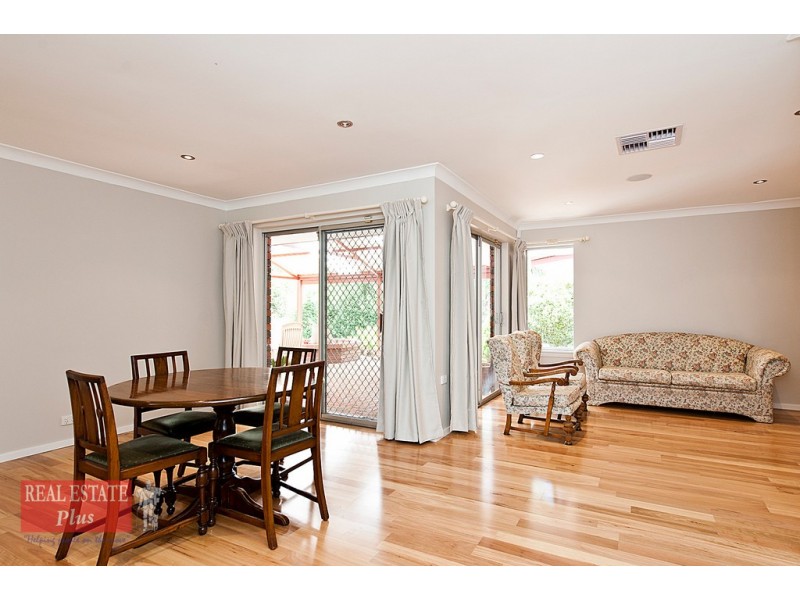 42 Carlisle Road, Kalamunda WA 6076