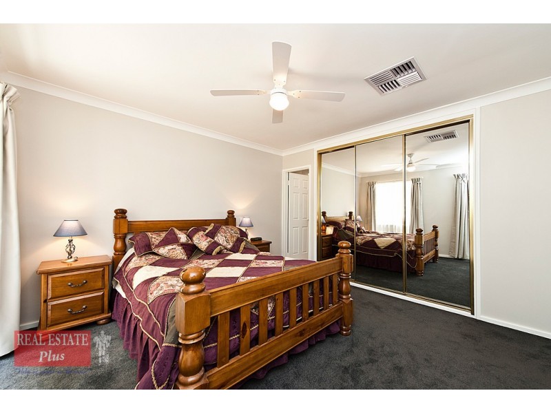 42 Carlisle Road, Kalamunda WA 6076