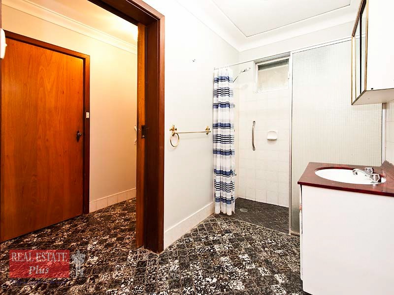 25 Arthur Street, Caversham WA 6055