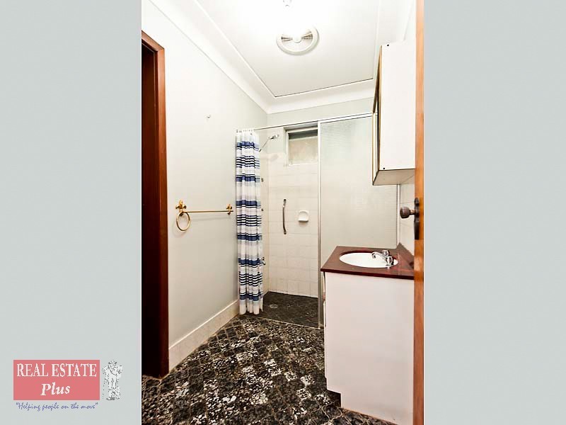 25 Arthur Street, Caversham WA 6055
