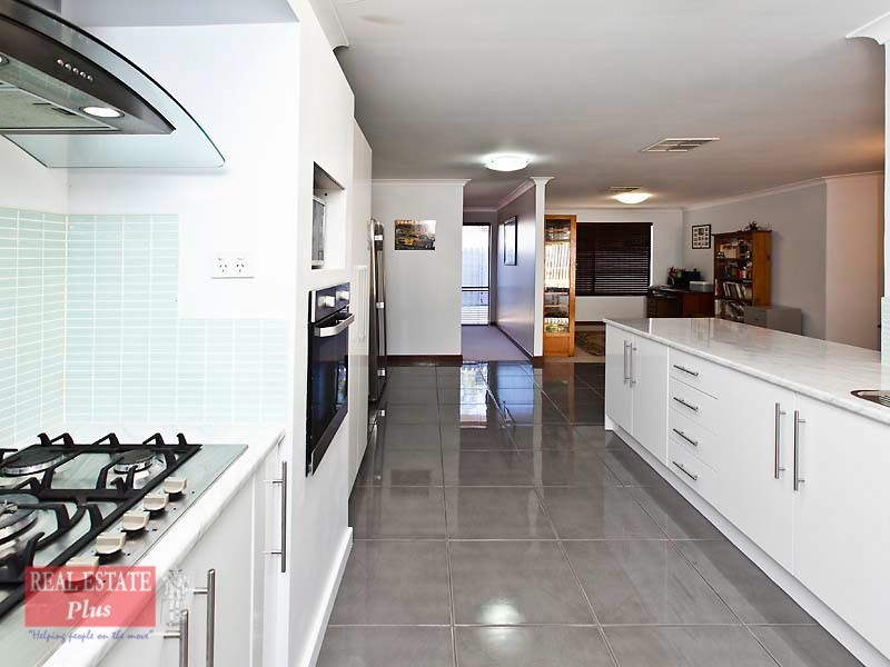 3 Sharpe Way, High Wycombe WA 6057