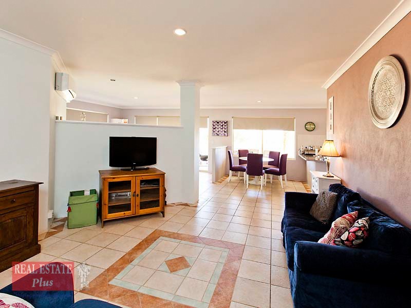 41 Cupello Drive, Swan View WA 6056