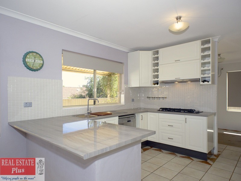 41 Cupello Drive, Swan View WA 6056