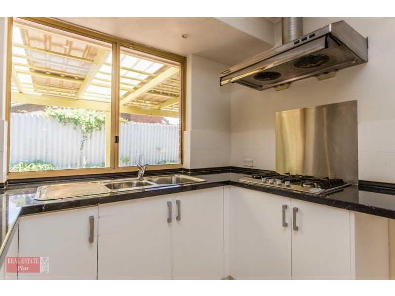 2/56 Ivanhoe Street, Bassendean WA 6054