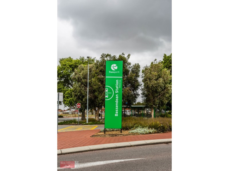 2/56 Ivanhoe Street, Bassendean WA 6054