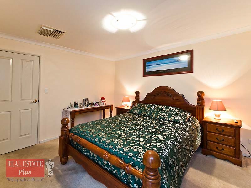 12 Silvereye Close, East Cannington WA 6107