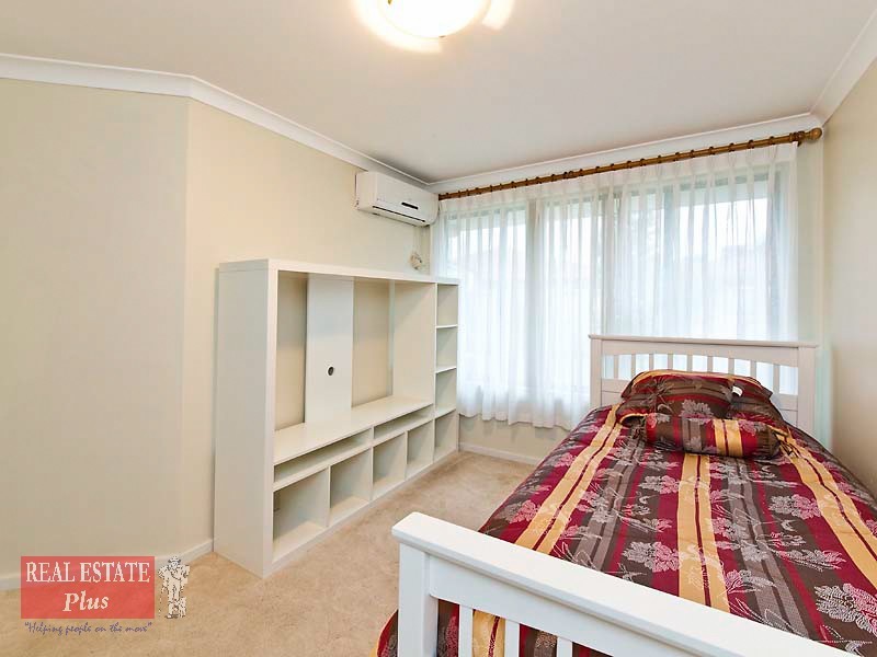 12 Silvereye Close, East Cannington WA 6107