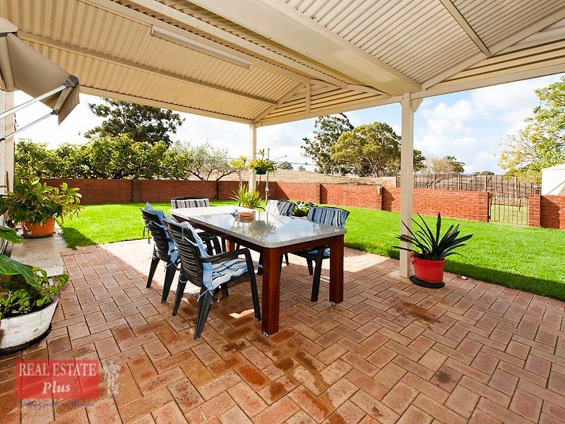 30 Arthur Street, Caversham WA 6055