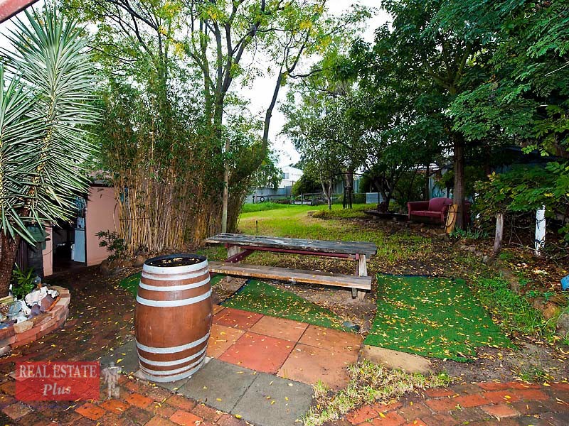 31 Noel Street, Helena Valley WA 6056