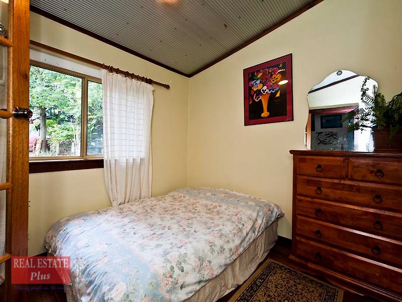 31 Noel Street, Helena Valley WA 6056