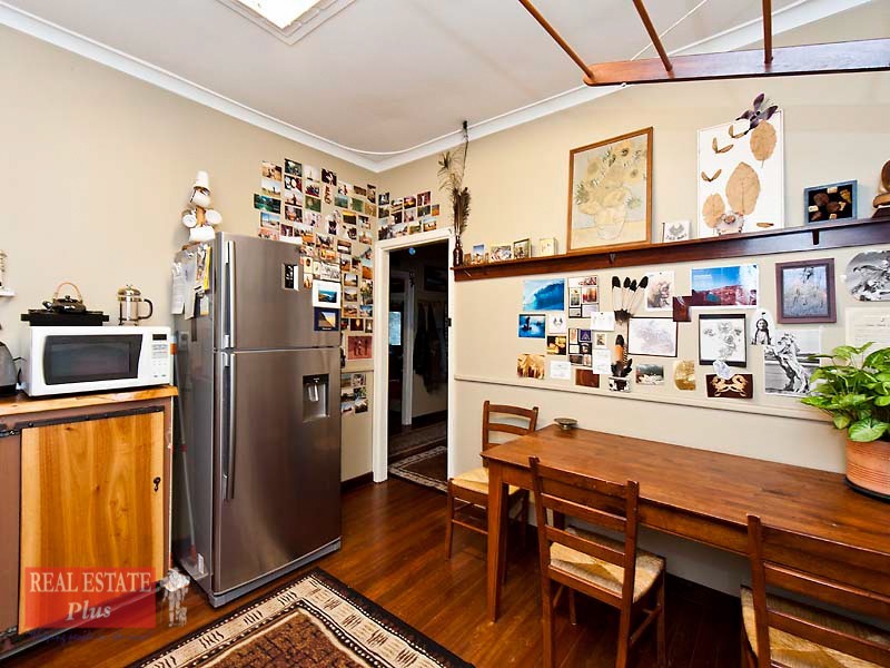 31 Noel Street, Helena Valley WA 6056