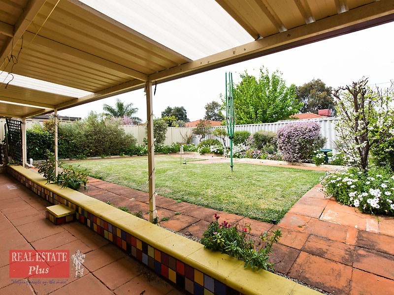 72 Lewis Jones Cross, Stratton WA 6056