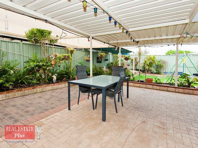 76 Stratton Boulevard, Stratton WA 6056