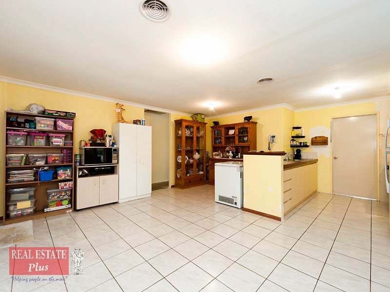 76 Stratton Boulevard, Stratton WA 6056