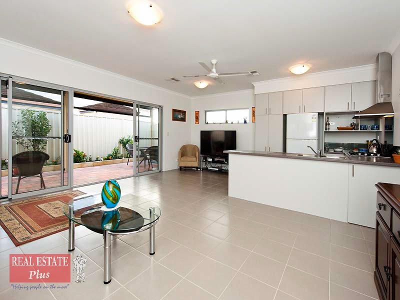 8C Margaret Street, Midland WA 6056