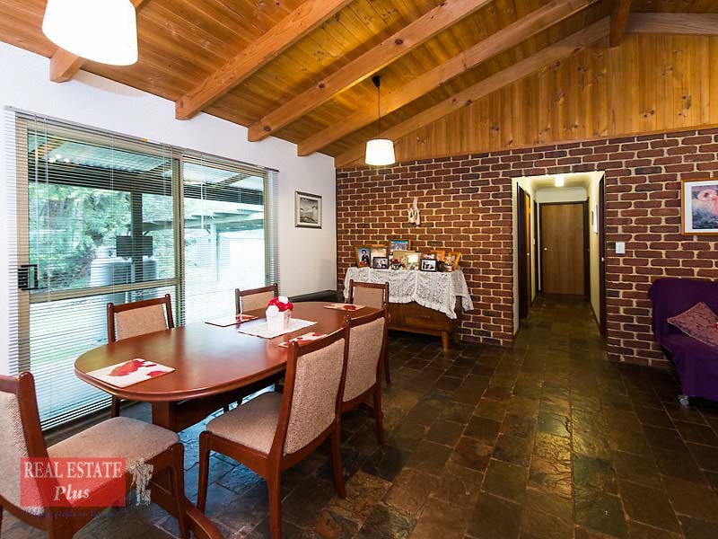 375 Helena Terrace, Sawyers Valley WA 6074