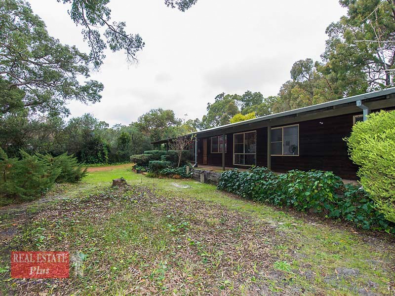 375 Helena Terrace, Sawyers Valley WA 6074