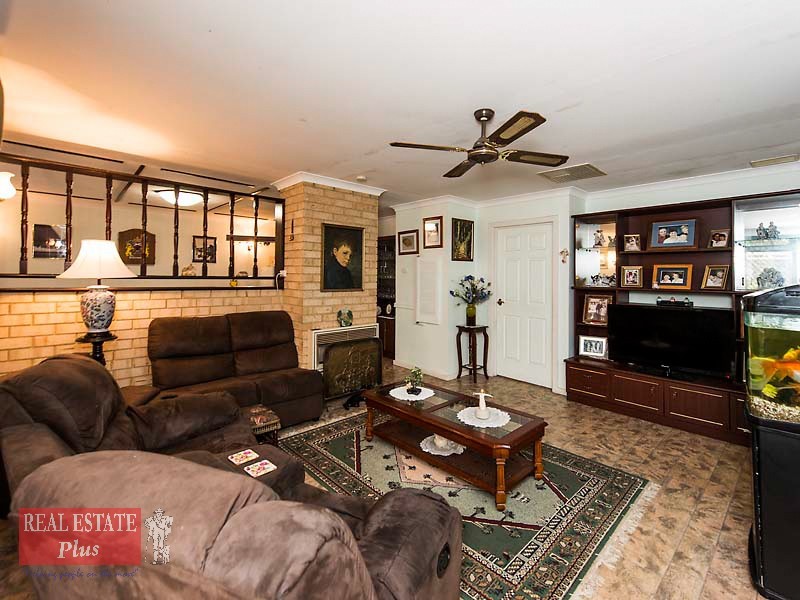 3 Harcourt Place, Bellevue WA 6056
