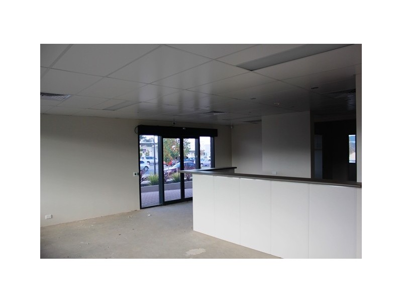 2, 15 Flecker Promanade, Aveley WA 6069