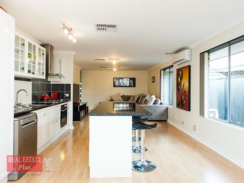 Unit 17/2 Briza Lane, Forrestfield WA 6058