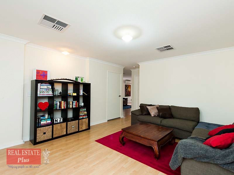 Unit 17/2 Briza Lane, Forrestfield WA 6058