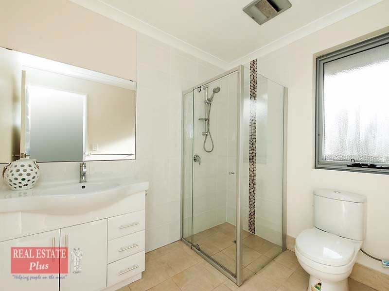 Unit 17/2 Briza Lane, Forrestfield WA 6058