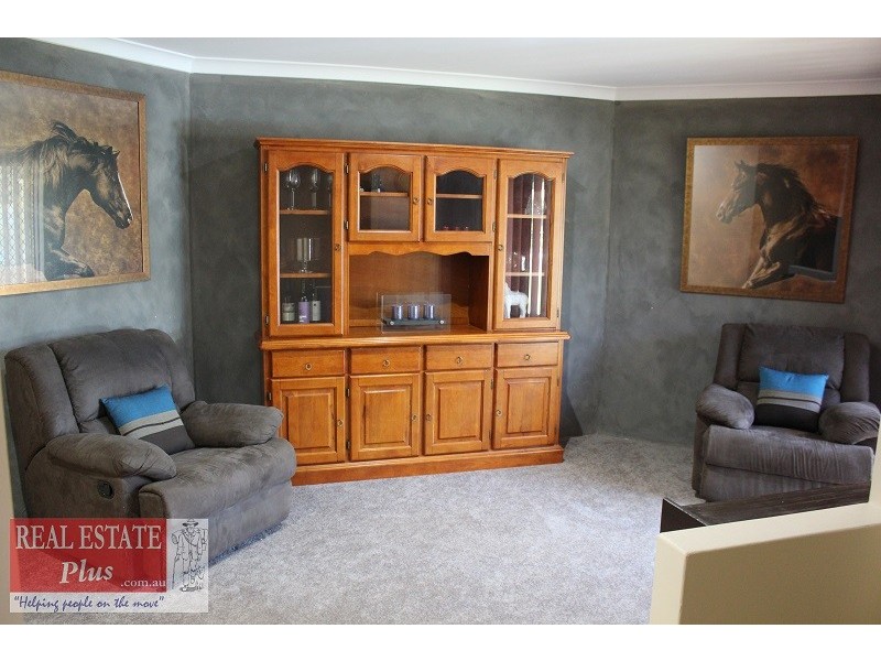 8 Milner Road, High Wycombe WA 6057